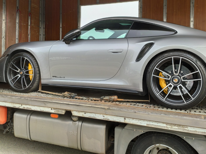 доставка авто крытым автовозом